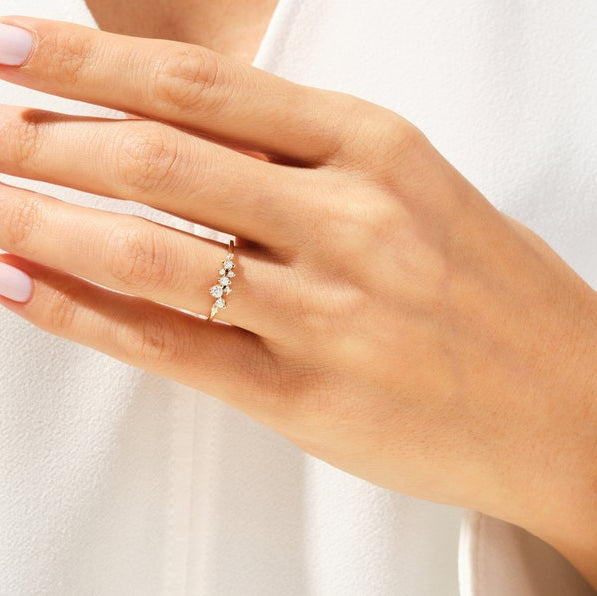 0.14 TCW Round Cluster Moissanite Wedding Band