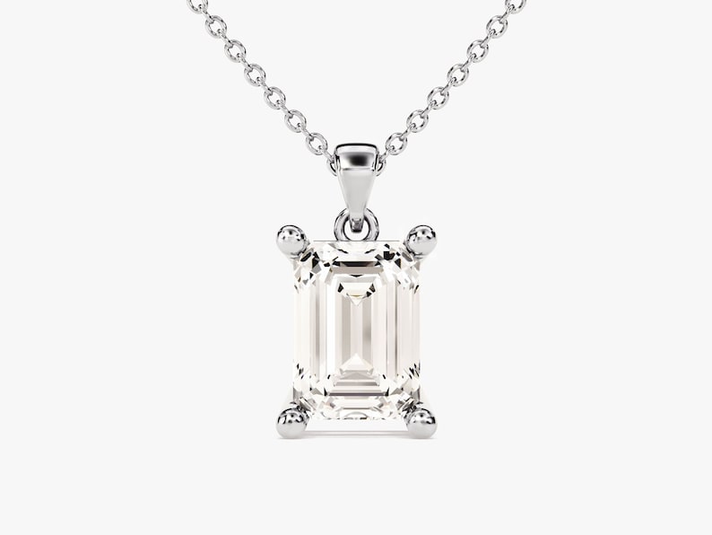 2 CT Emerald Moissanite Solitaire Pendant Necklace
