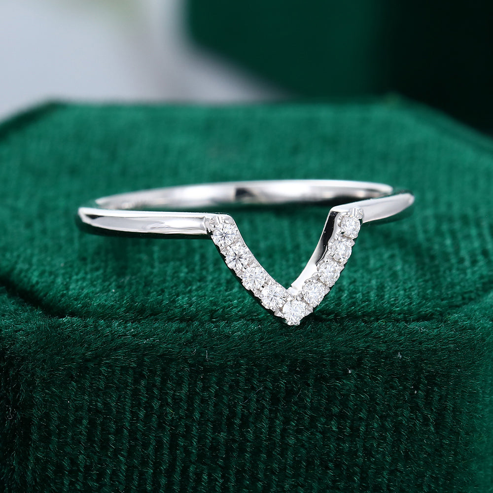 0.09 TCW Round Curved Moissanite Wedding Band