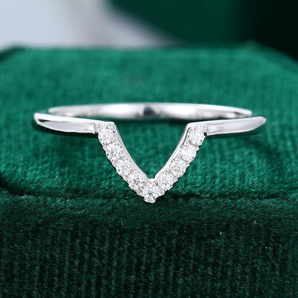 0.09 TCW Round Curved Moissanite Wedding Band