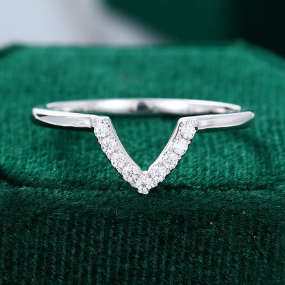 0.09 TCW Round Curved Moissanite Wedding Band