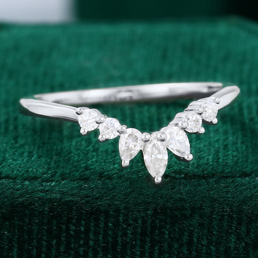 0.27 TCW Pear, Marquise & Round Curved Moissanite Wedding Band