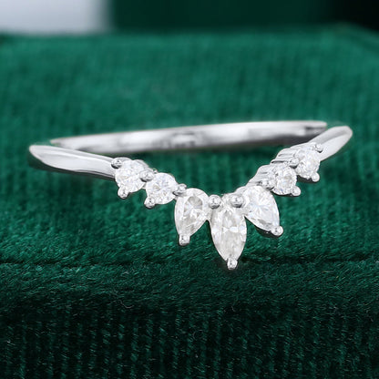 0.27 TCW Pear, Marquise & Round Curved Moissanite Wedding Band