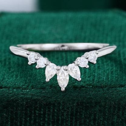 0.27 TCW Pear, Marquise & Round Curved Moissanite Wedding Band