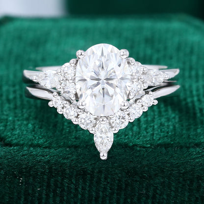 1.33 CT Oval Cluster Moissanite Bridal Set