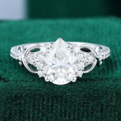 1 CT Pear Cluster Moissanite Engagement Ring