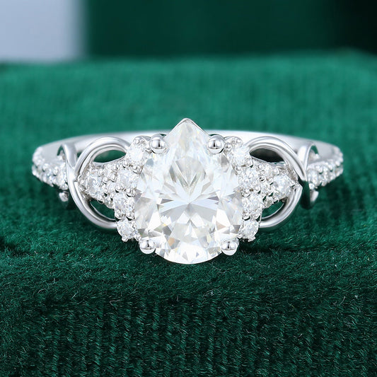 1 CT Pear Cluster Moissanite Engagement Ring