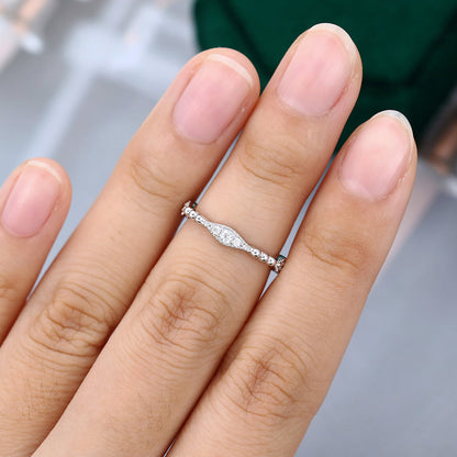 0.27 TCW Round Milgrain Moissanite Wedding Band