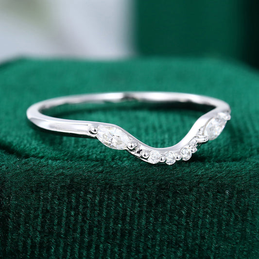 0.196 TCW Marquise & Round Curved Moissanite Wedding Band