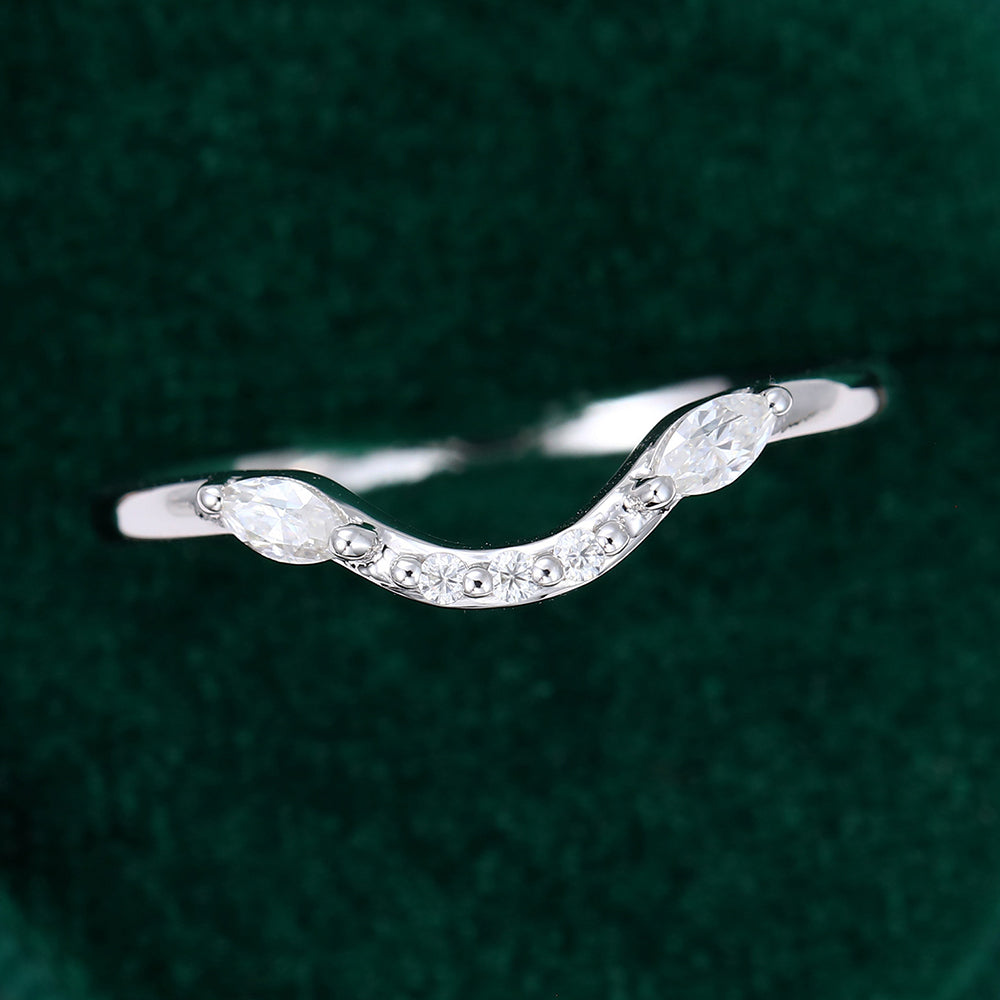 0.196 TCW Marquise & Round Curved Moissanite Wedding Band