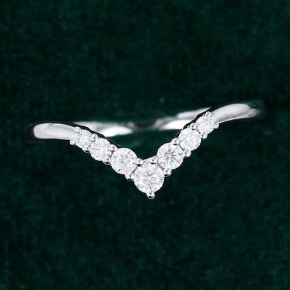 0.2 TCW Round Curved Moissanite Wedding Band