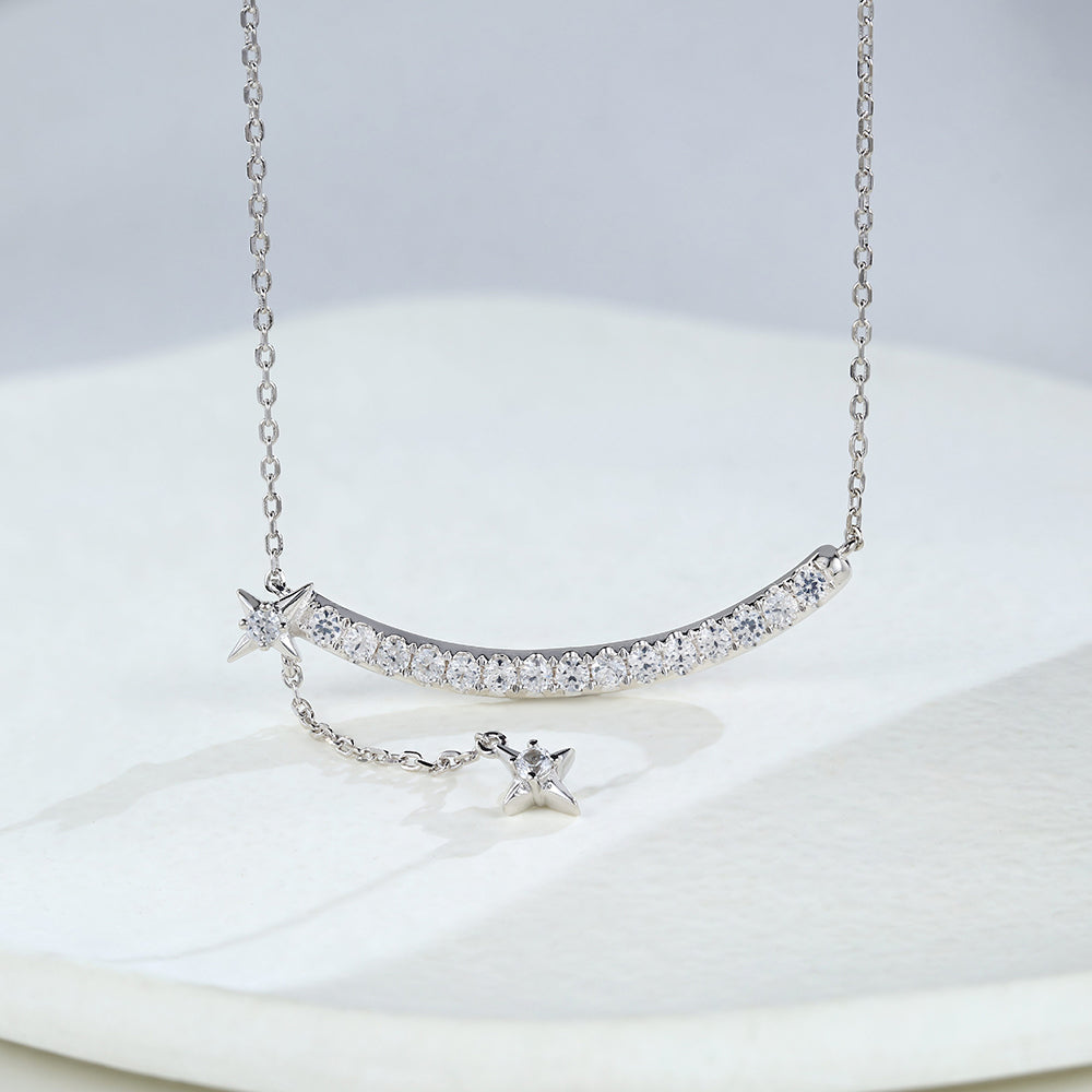 0.25 CT Round Moissanite Necklace In Curved Design