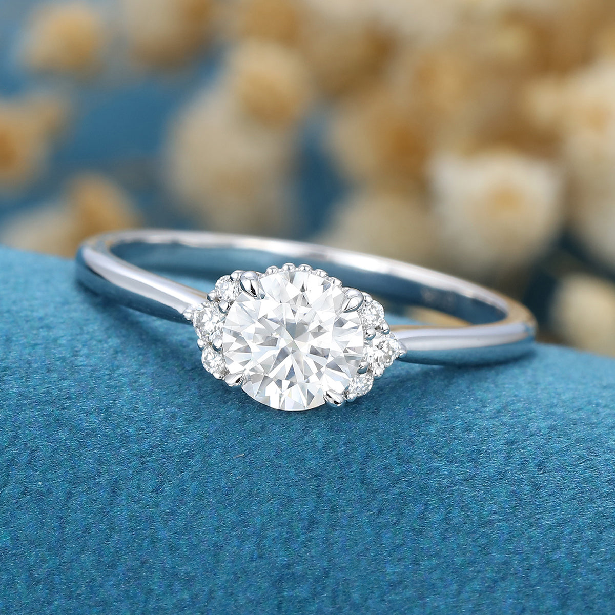0.68 CT Round Cluster Moissanite Engagement Ring