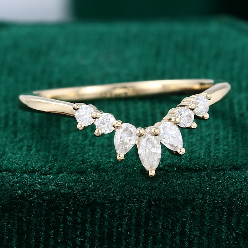 0.27 TCW Pear, Marquise & Round Curved Moissanite Wedding Band