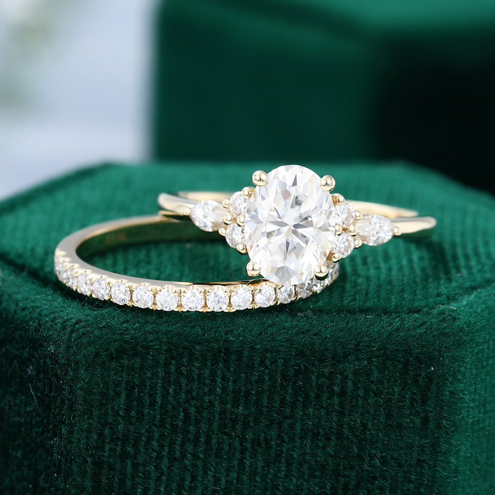 1.33 CT Oval Cluster Moissanite Bridal Set