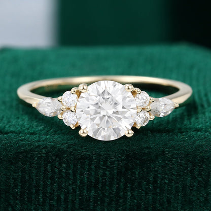 0.88 CT Round Cluster Moissanite Engagement Ring