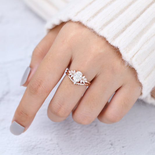 1.33 CT Oval Cluster Moissanite Bridal Set