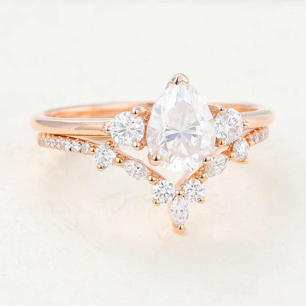 1 CT Pear Three Stone Moissanite Bridal Set