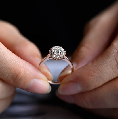2.0 CT Oval Halo Moissanite Engagement Ring