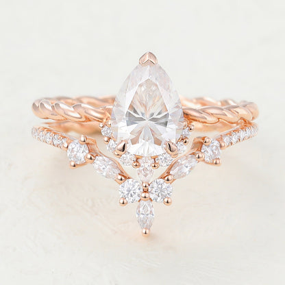 1 CT Pear Cluster Moissanite Bridal Set
