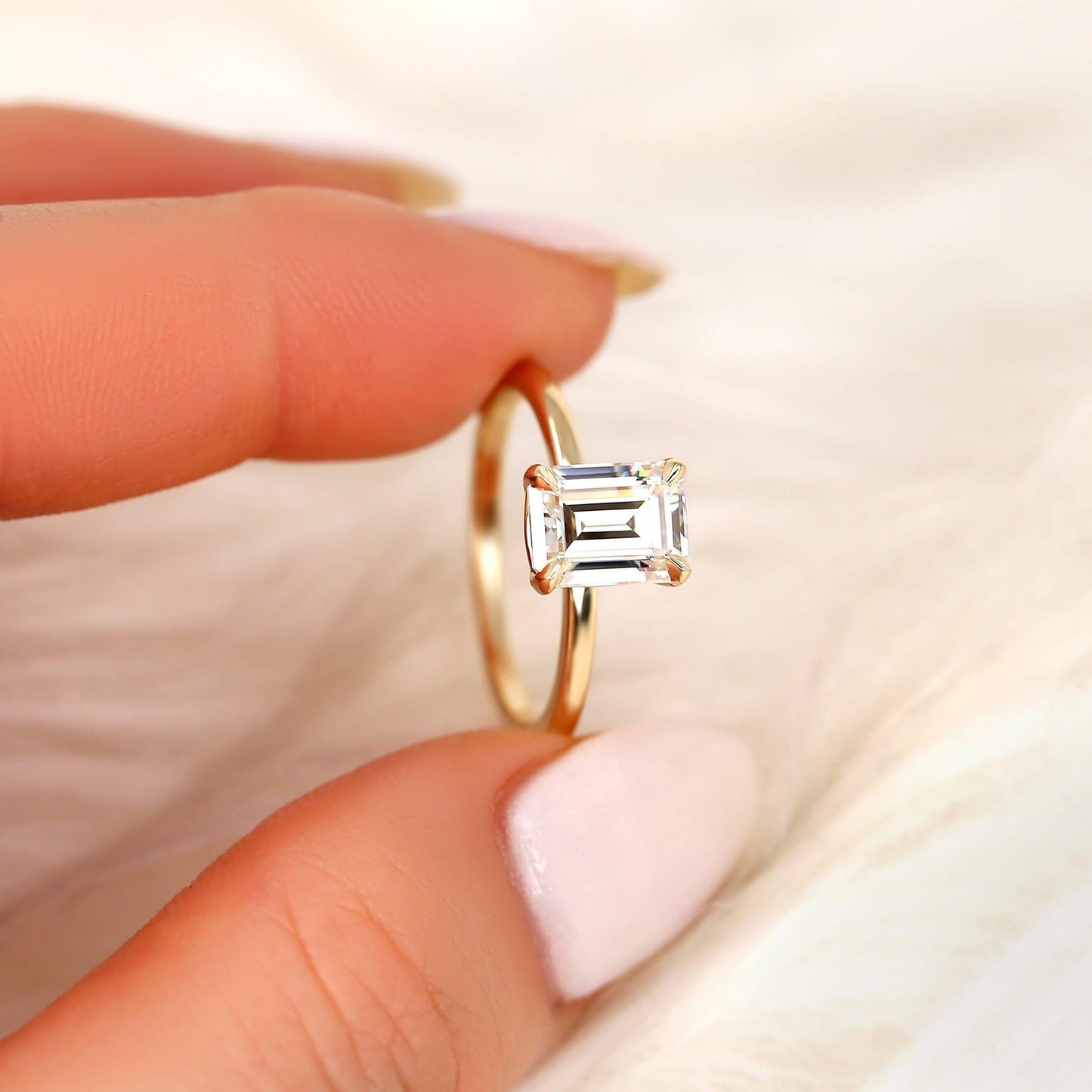 1.75 CT Emerald Solitaire Moissanite Engagement Ring
