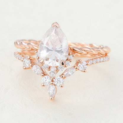 1 CT Pear Cluster Moissanite Bridal Set