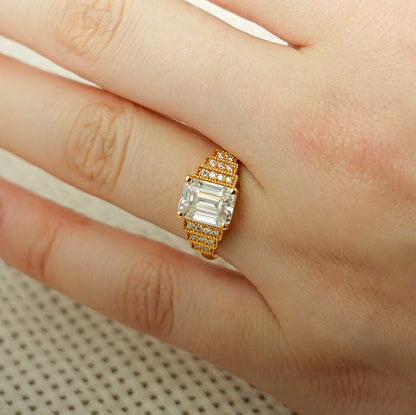 2.0 CT Emerald Cluster Moissanite Engagement Ring