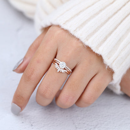 0.68 CT Round Solitaire Moissanite Bridal Set