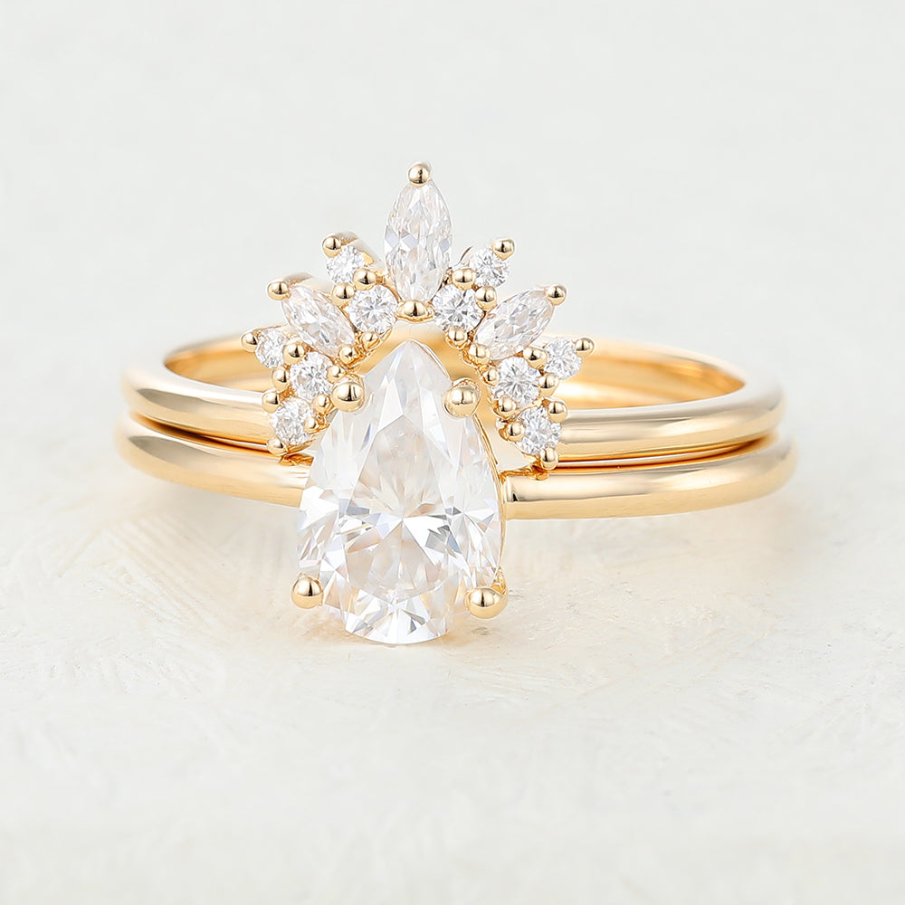 1.33 CT Pear Solitaire Moissanite Bridal Set