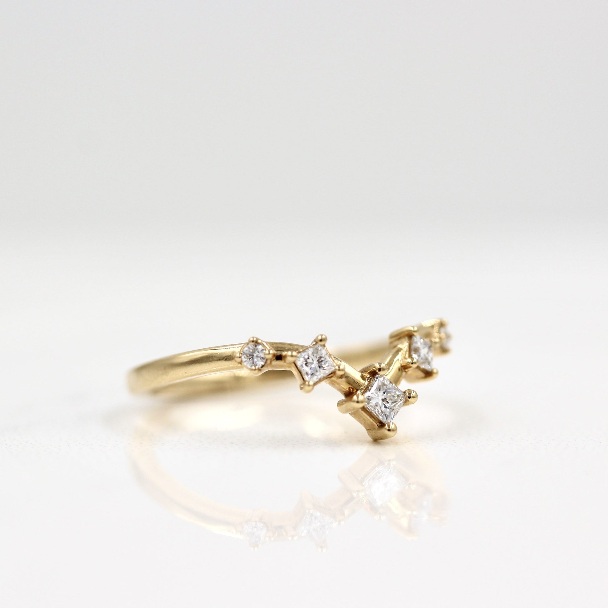 0.22 TCW Princess & Round Curved Moissanite Wedding Band