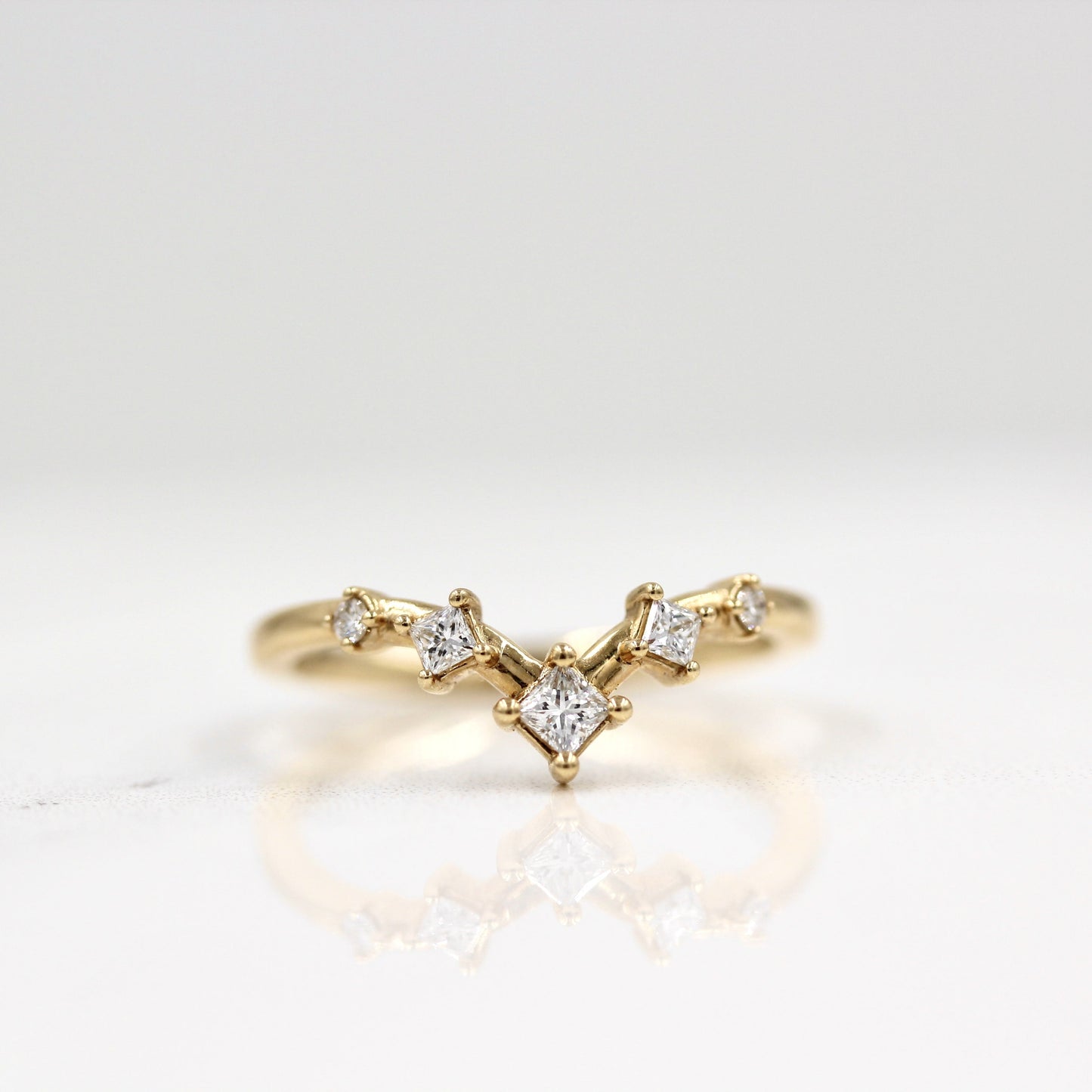 0.22 TCW Princess & Round Curved Moissanite Wedding Band