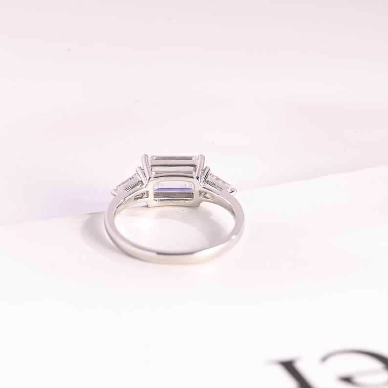 2.0 CT Emerald Three Stone Moissanite Engagement Ring