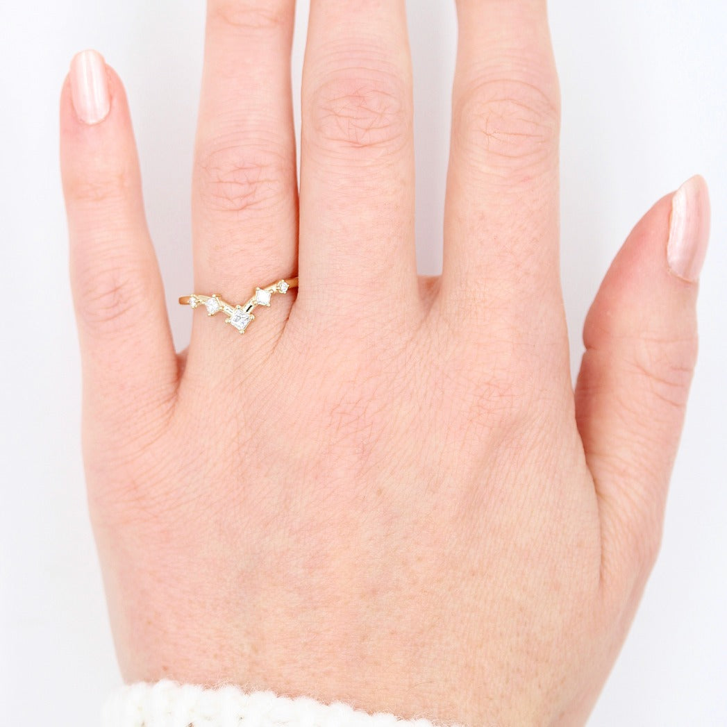 0.22 TCW Princess & Round Curved Moissanite Wedding Band