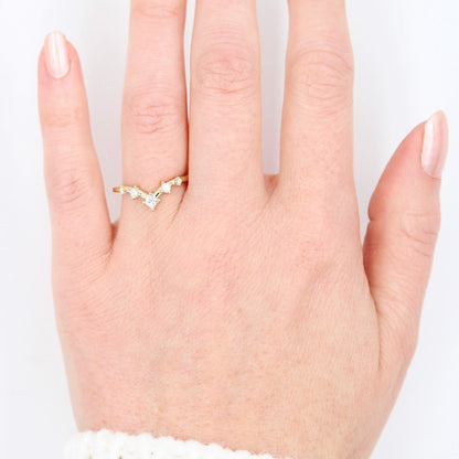 0.22 TCW Princess & Round Curved Moissanite Wedding Band