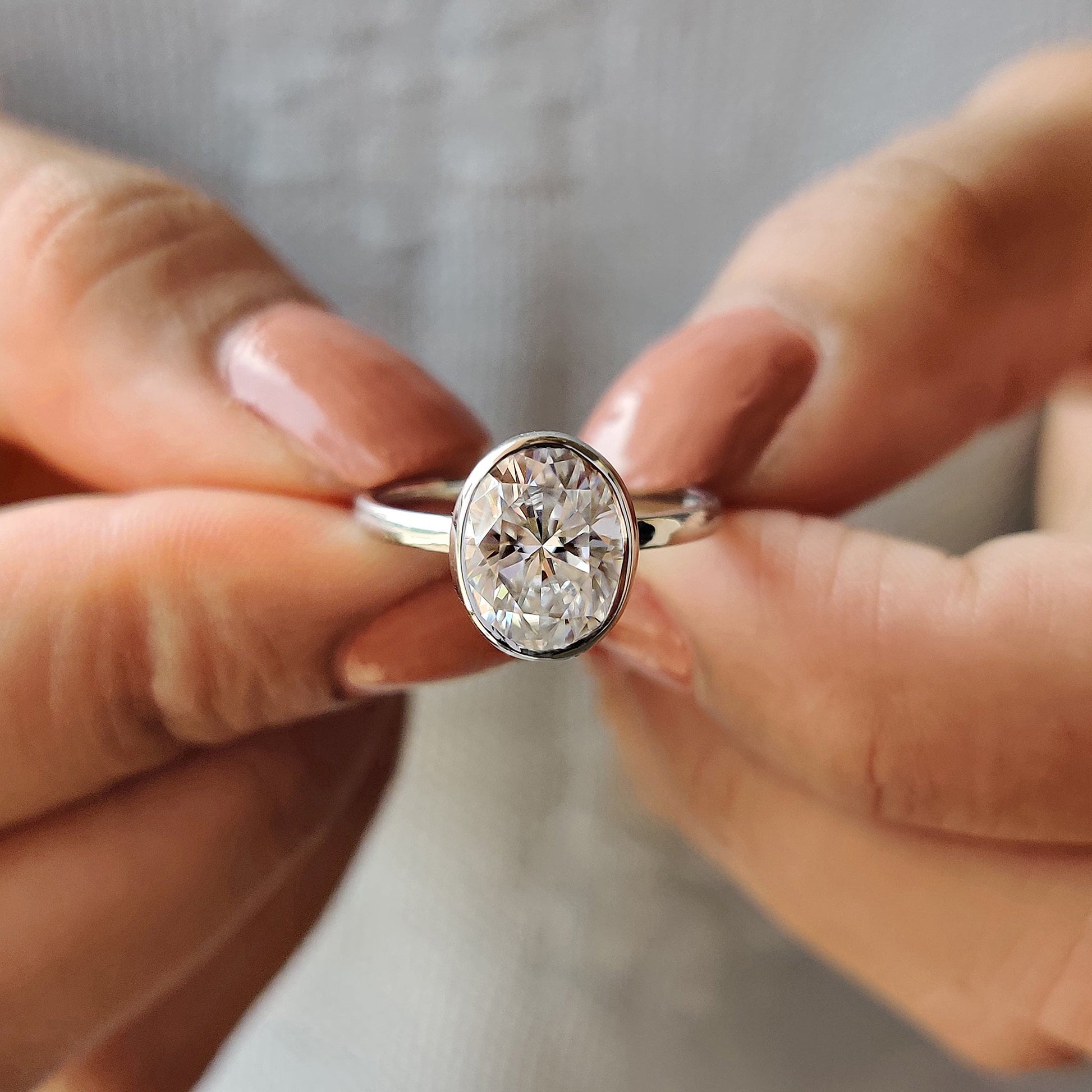 1 CT Oval Bezel Moissanite Engagement Ring
