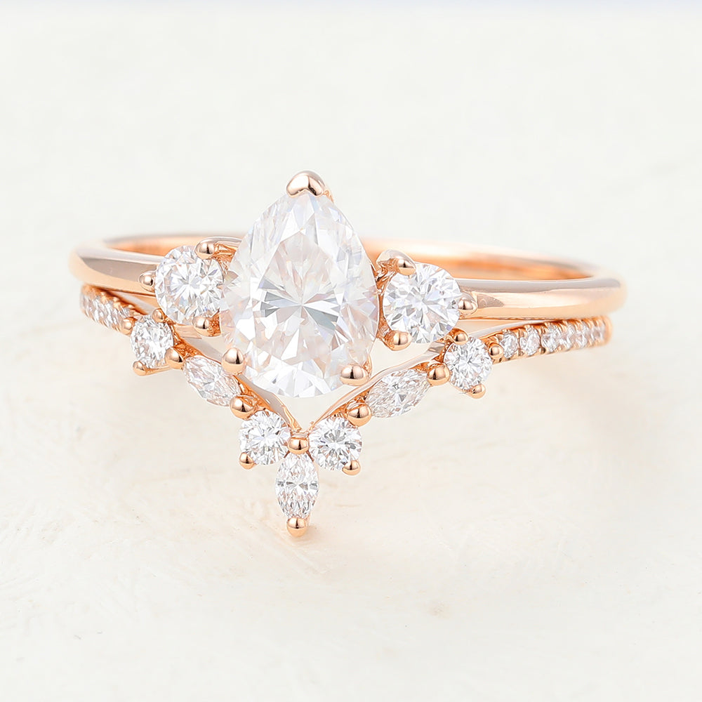 1 CT Pear Three Stone Moissanite Bridal Set