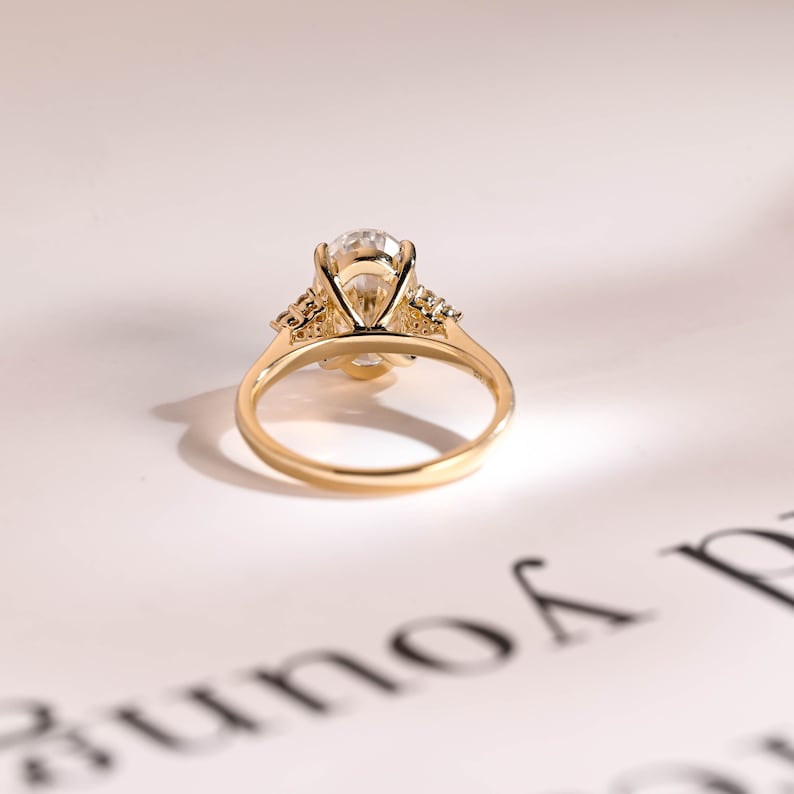 2.0 CT Oval Cluster Moissanite Engagement Ring