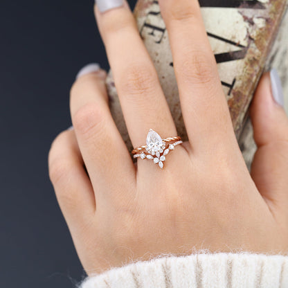 1 CT Pear Cluster Moissanite Bridal Set