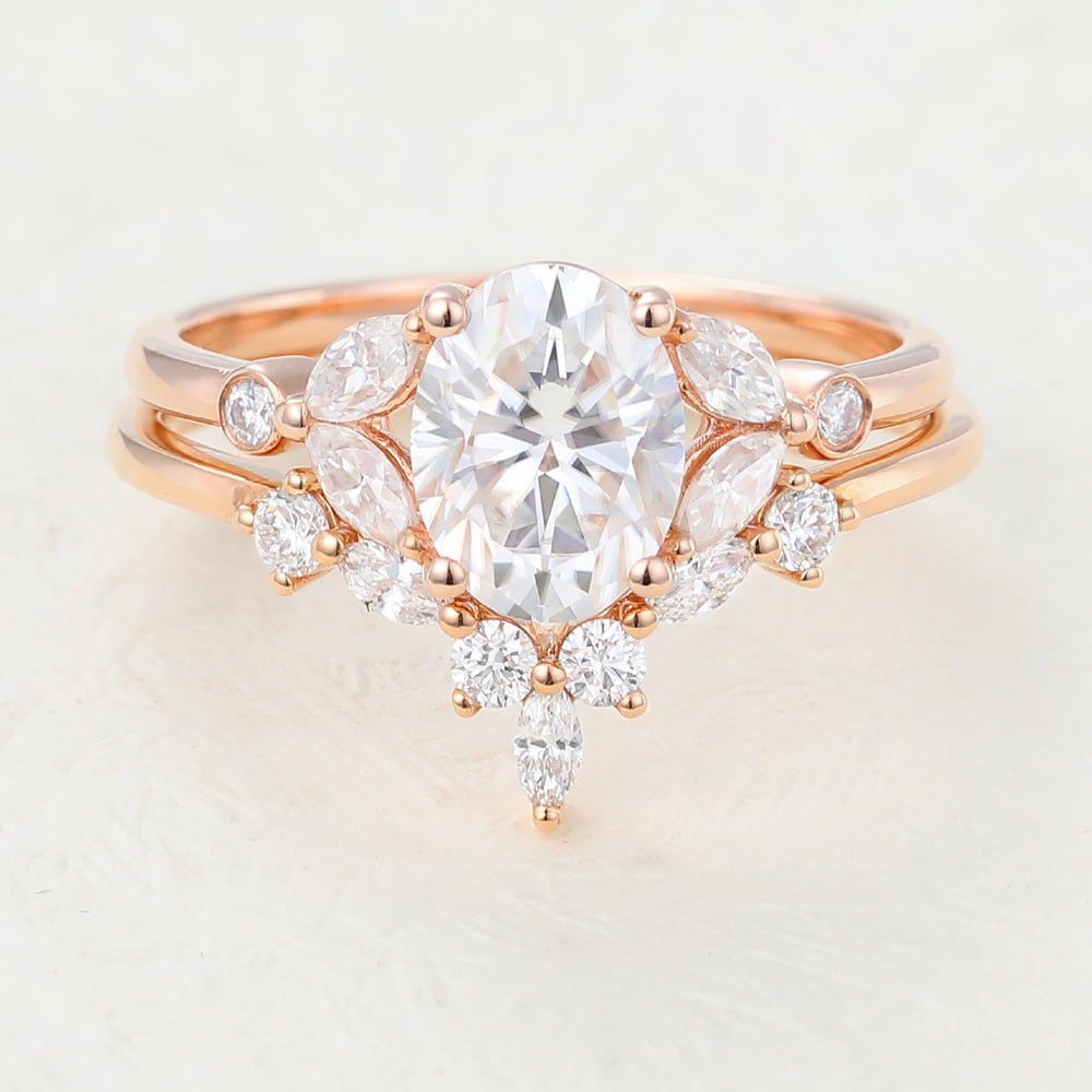 1.33 CT Oval Cluster Moissanite Bridal Set
