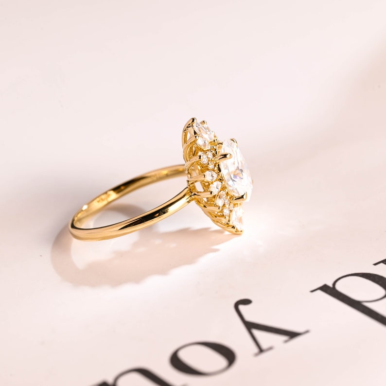 2.0 CT Oval Halo Moissanite Engagement Ring