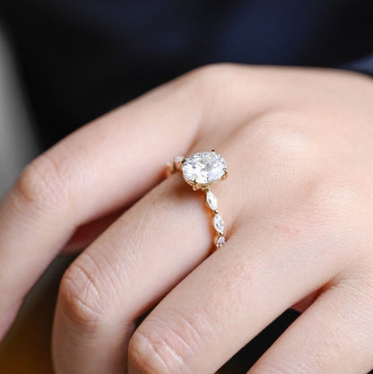 2.0 CT Oval Pave Moissanite Engagement Ring