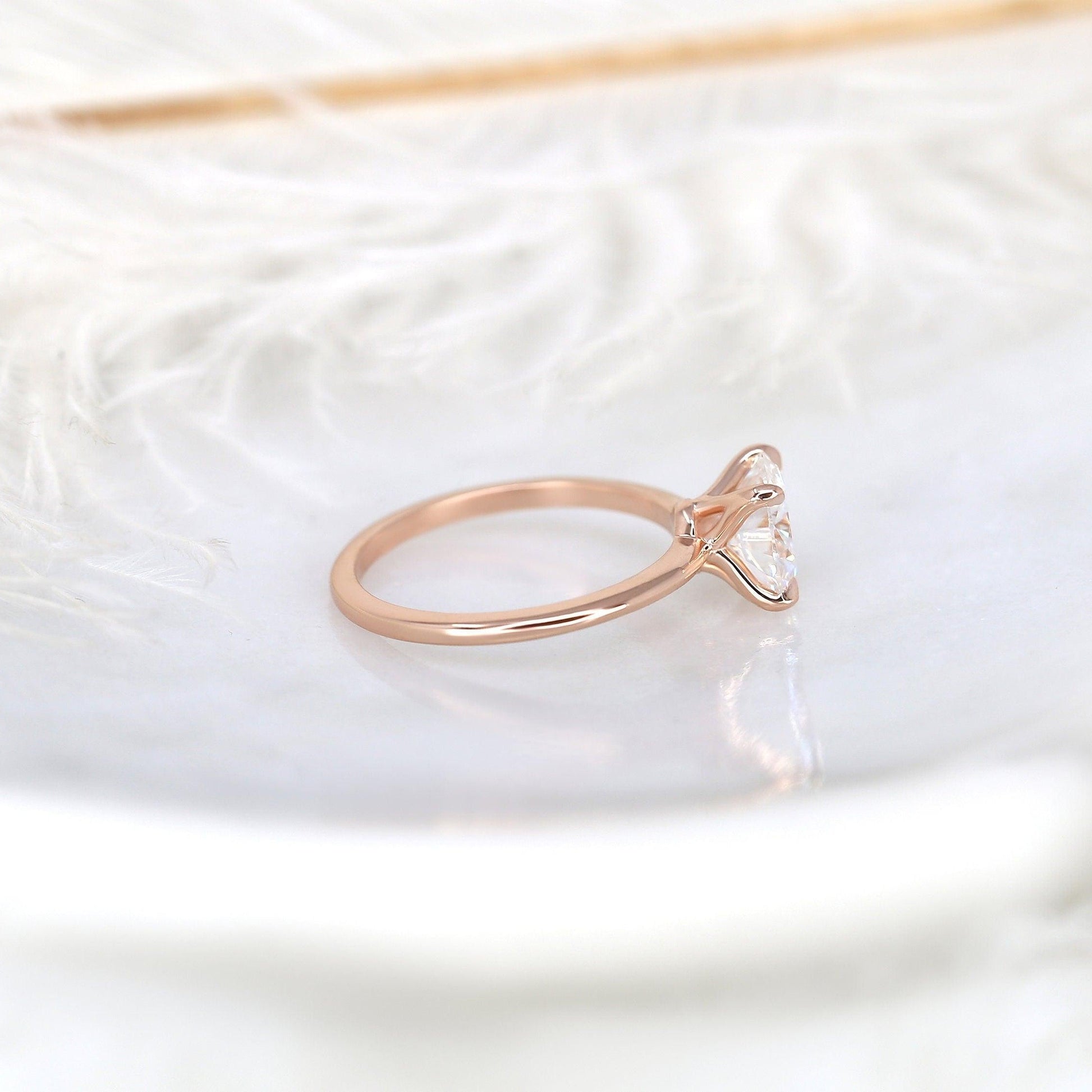 2 CT Round Solitaire Moissanite Engagement Ring