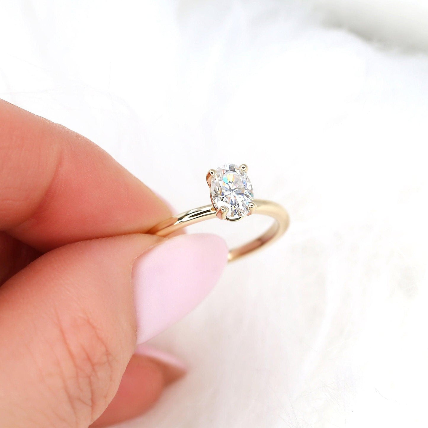 0.90 CT Oval Solitaire Moissanite Engagement Ring