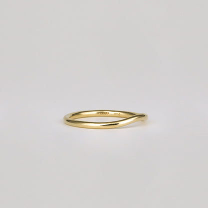 Classic Curved Wedding Band