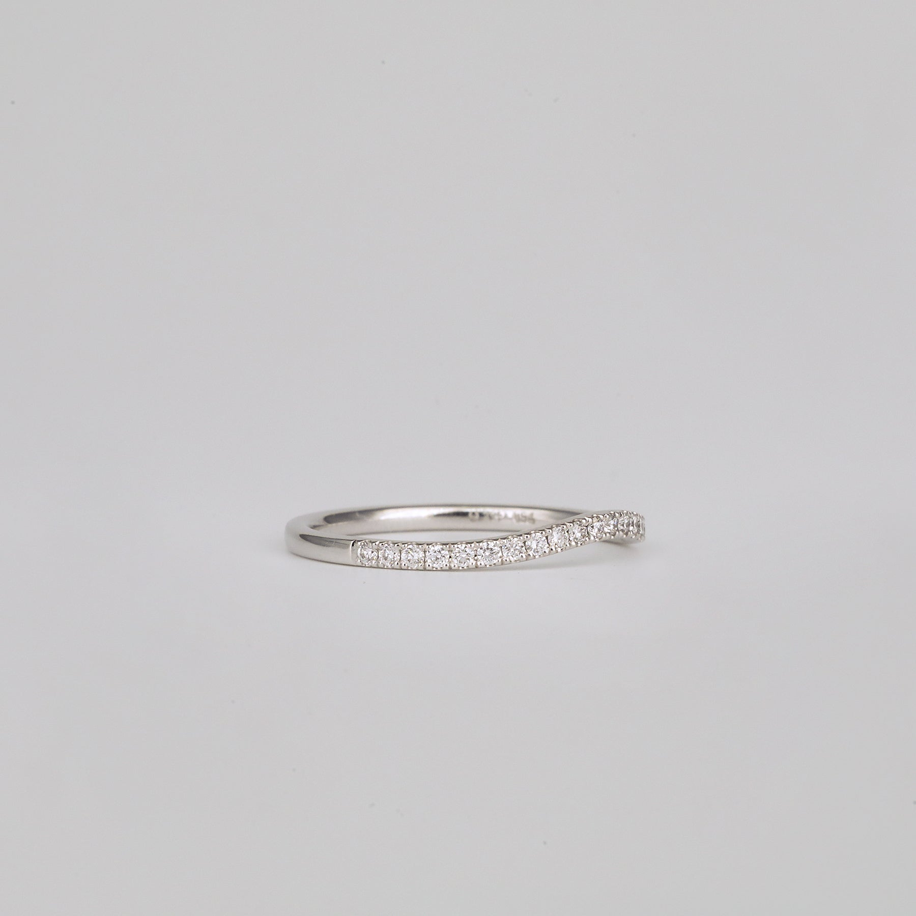 0.21 TCW Round Curved Moissanite Wedding Band
