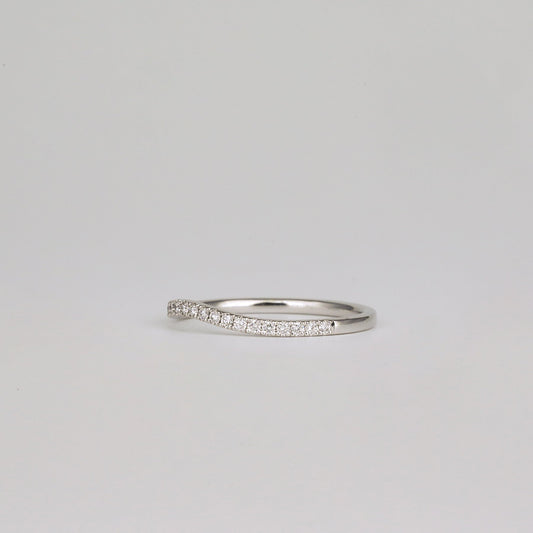 0.21 TCW Round Curved Moissanite Wedding Band