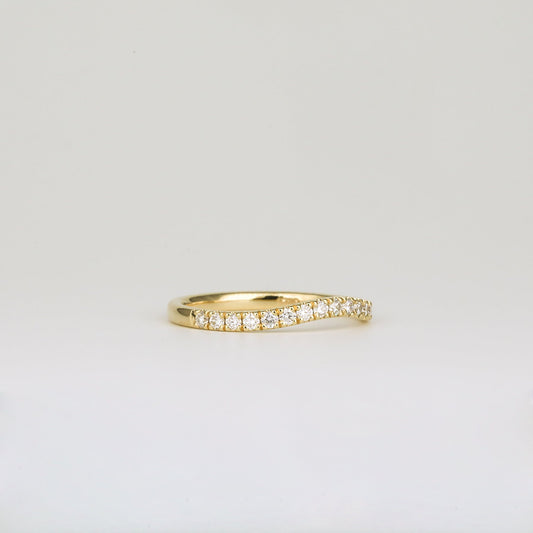 0.33 TCW Round Curved Moissanite Wedding Band