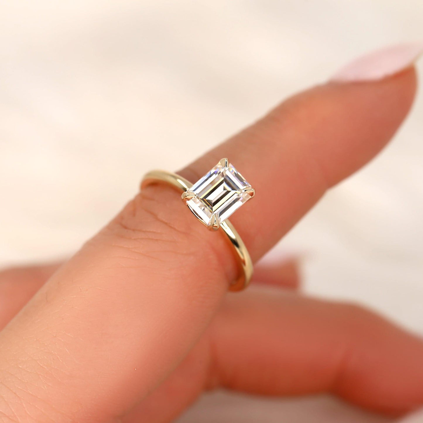 1.75 CT Emerald Solitaire Moissanite Engagement Ring