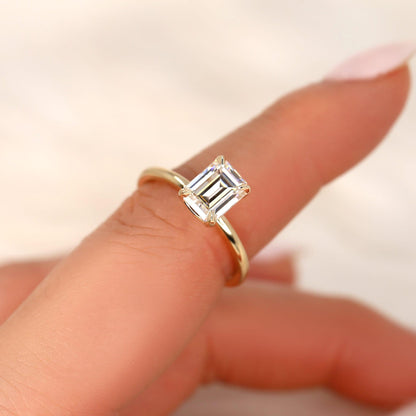 1.75 CT Emerald Solitaire Moissanite Engagement Ring