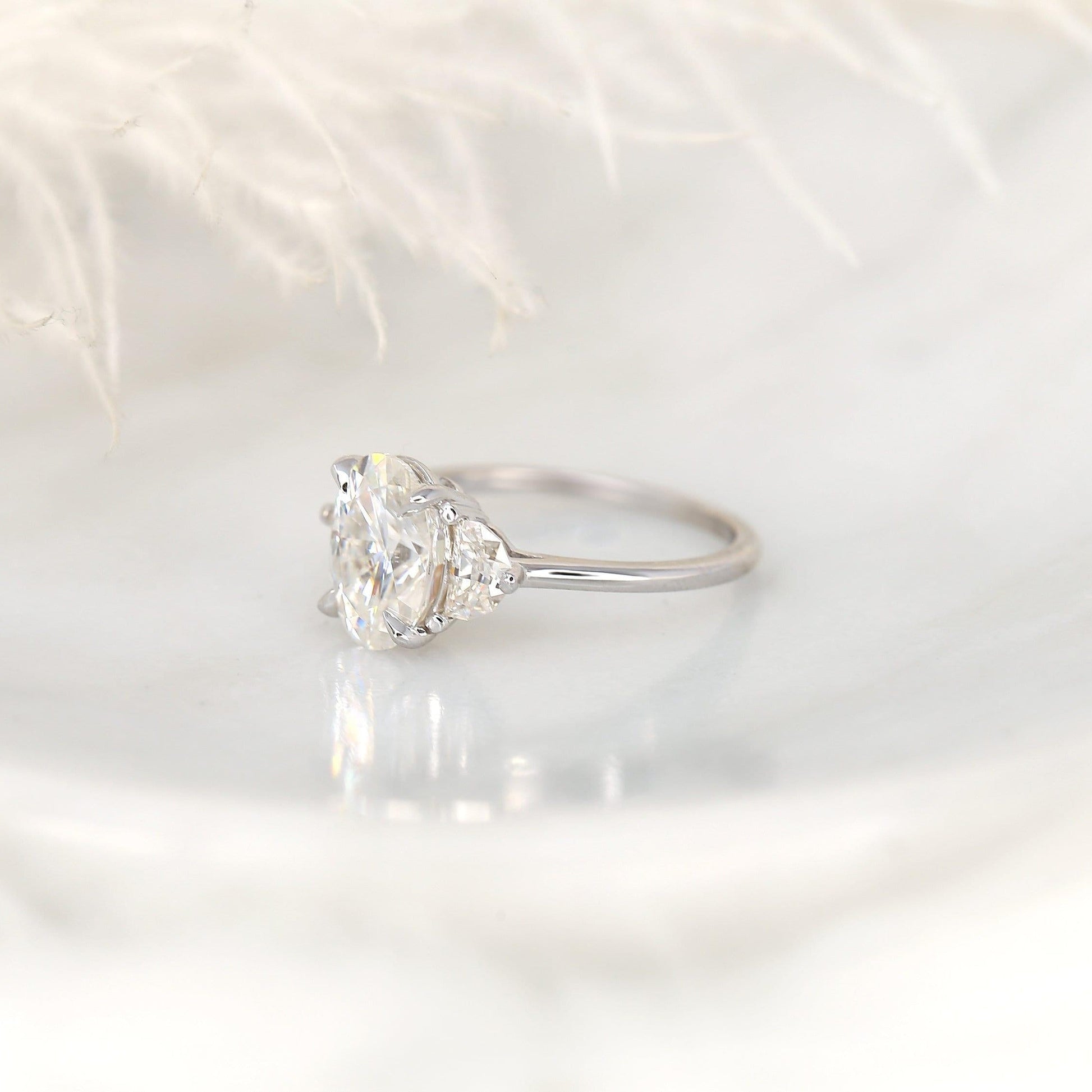 2.5 CT Oval Three Stone Moissanite Engagement Ring